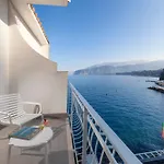 Admiral 4*