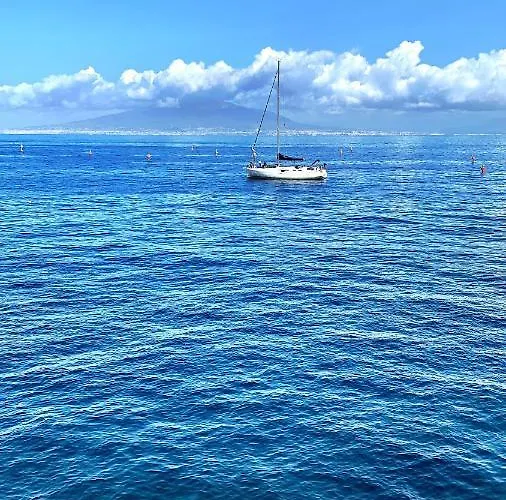 ホテル Admiral Hotel