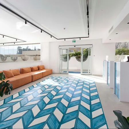 Admiral Hotel 4*