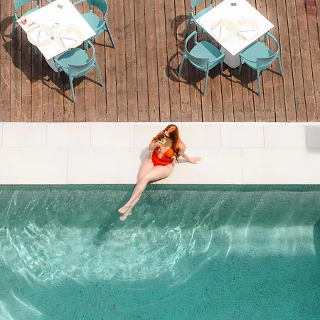 Admiral Hotel 4*