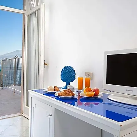 Admiral Hotel 4*