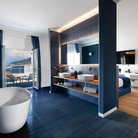 Otel Admiral 4*