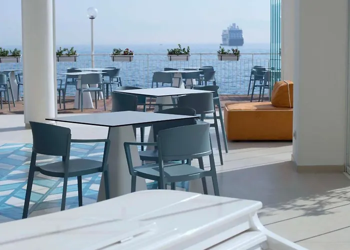 Hotel Admiral Hotel 4*